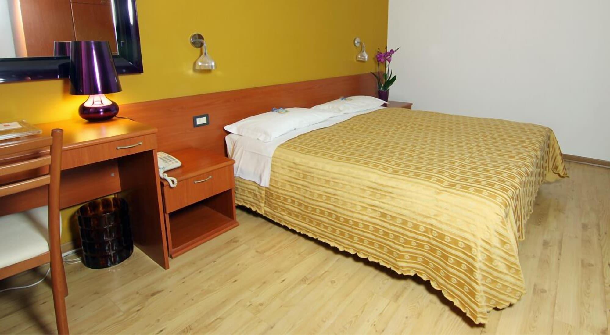 Albergo Al Viale Trieste Luaran gambar